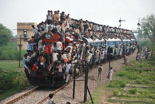 インドの満員電車