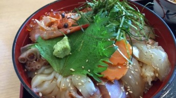 海鮮丼