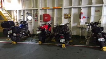 バイクは8台しか載せない？