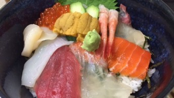 海鮮丼