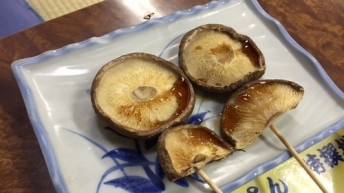 椎茸、豚バラ、皮、カシラ