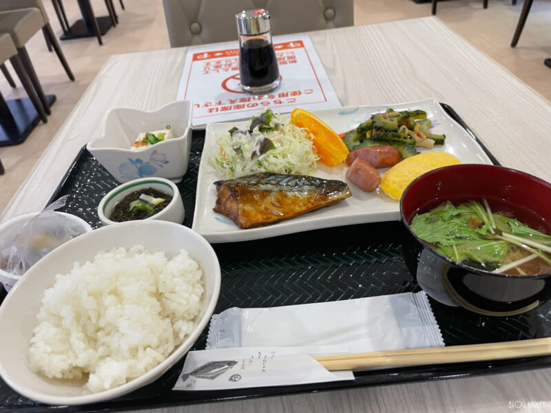 朝飯