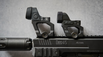 T.REX ARMS スリング マルチカムブラックを装着。