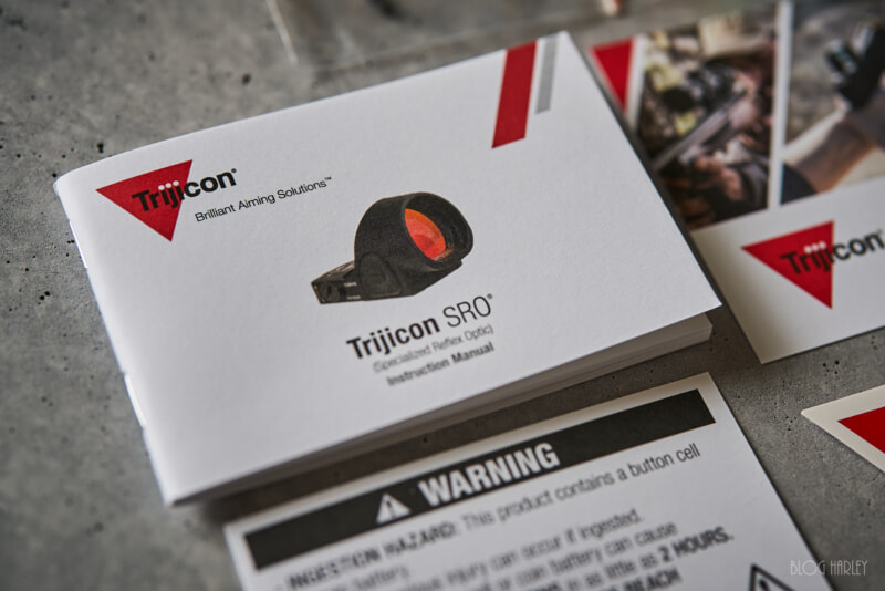 Trijicon SRO 説明書