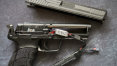 HK45 電動ハンドガン 内部