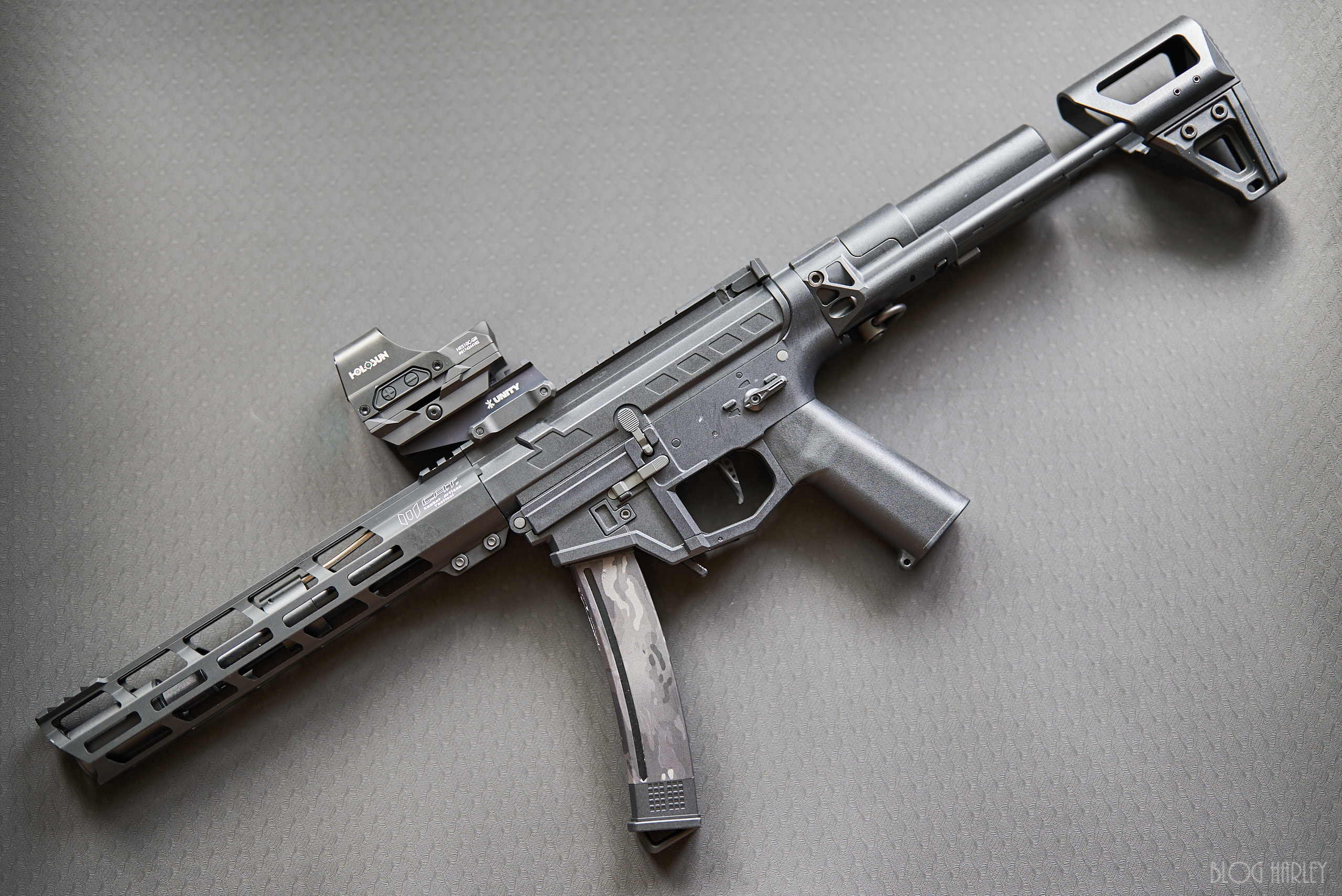 C.A.T. Versatile-8 SMG スタイルブック - BLOG HARLEY