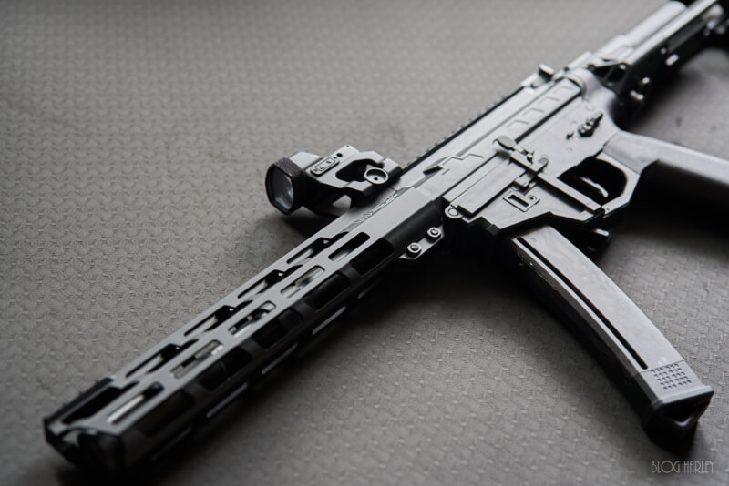 C.A.T. Versatile-8 SMG + NOVEL ARMS ABSOLUTE PRO