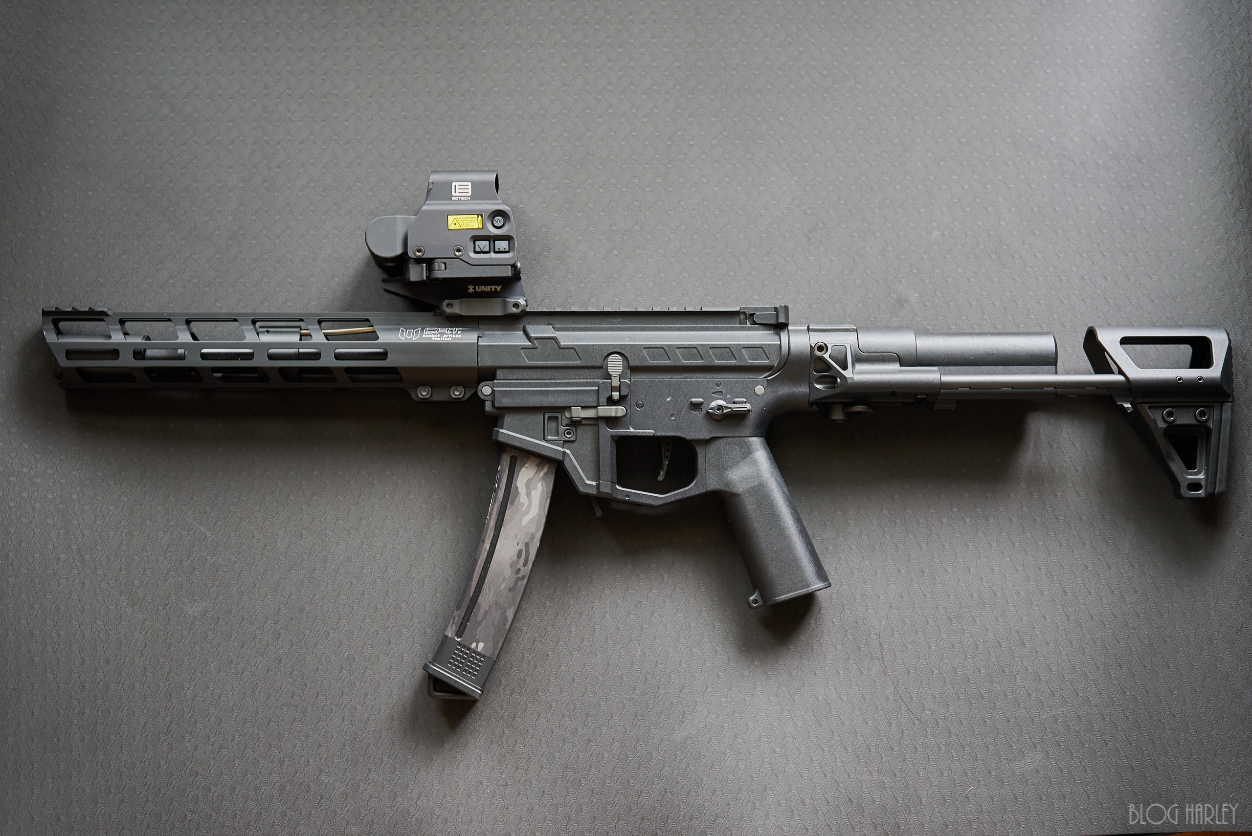 C.A.T. Versatile-8 SMG スタイルブック - BLOG HARLEY