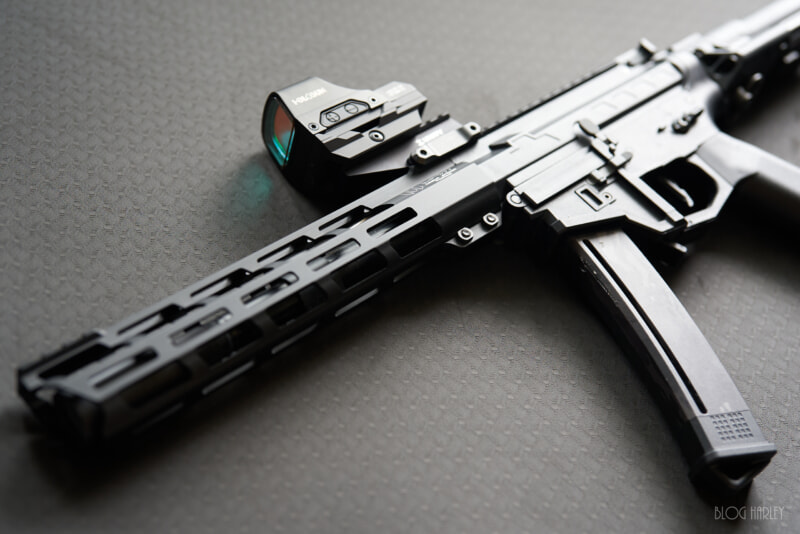 C.A.T. Versatile-8 SMG + HOLOSUN 510C