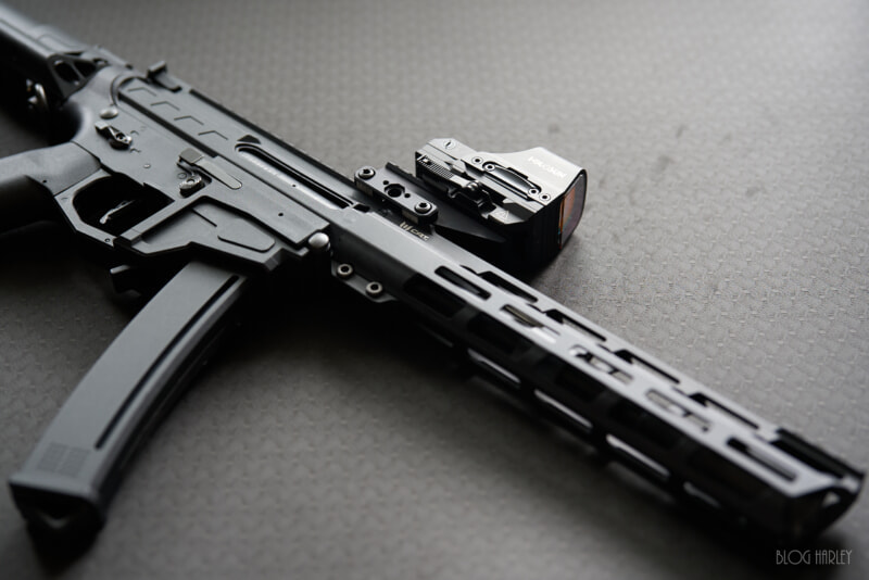 C.A.T. Versatile-8 SMG + HOLOSUN 510C