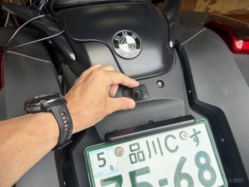 BMW K1600B バックカメラ取付位置