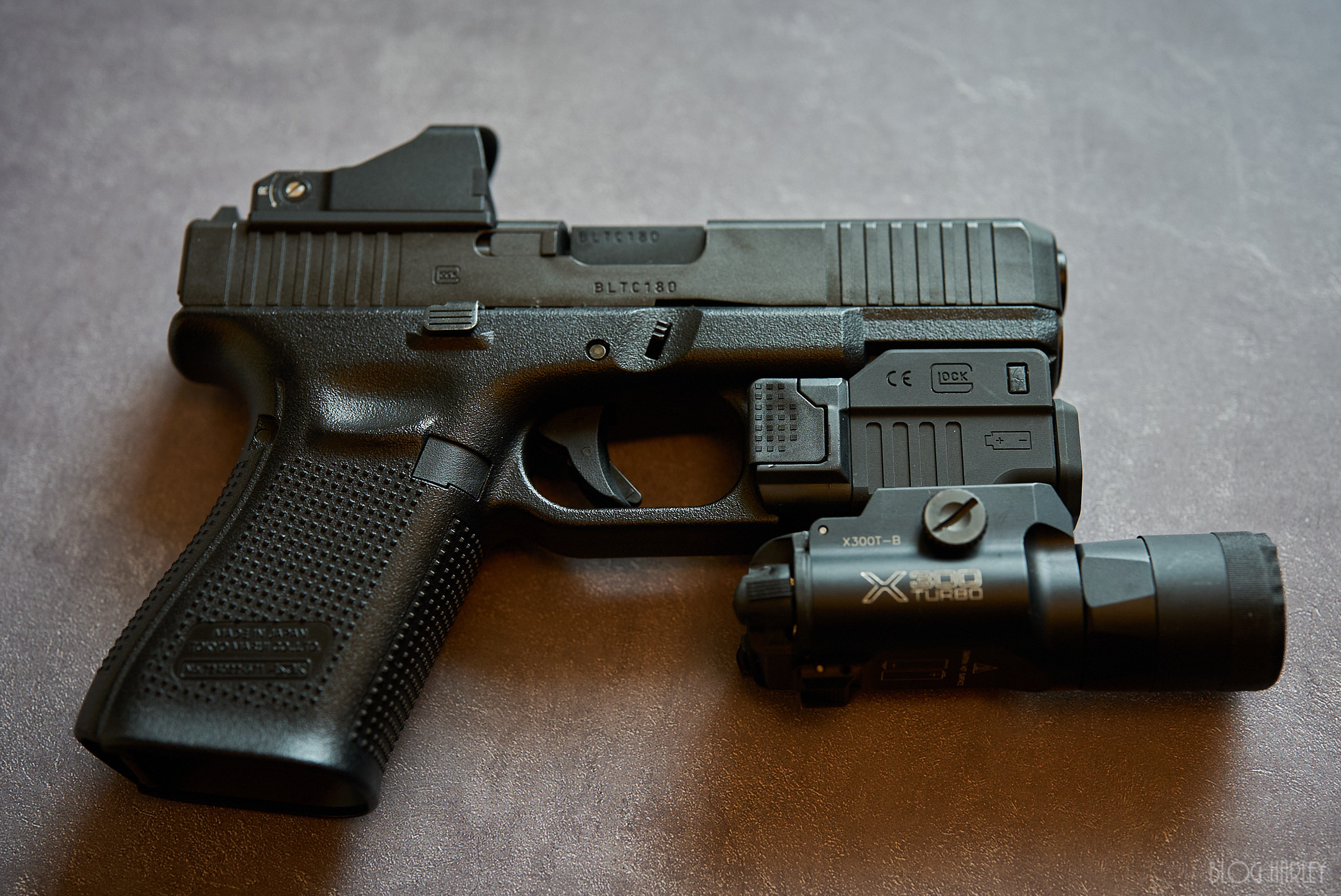 GLOCK 純正 GTL2 タクティカルライト - BLOG HARLEY