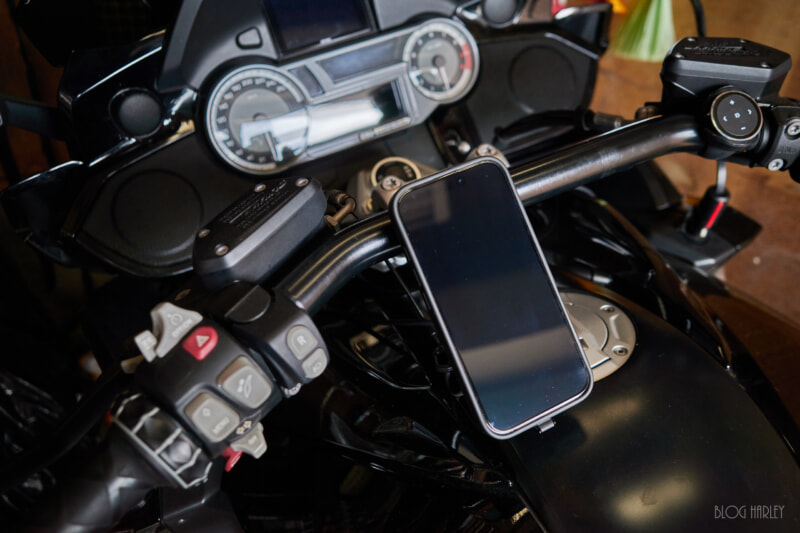 MagSafeマウント