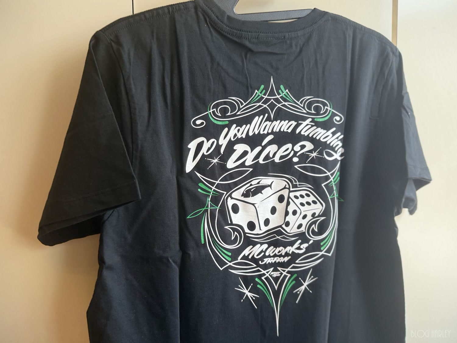 MC works' のTシャツ